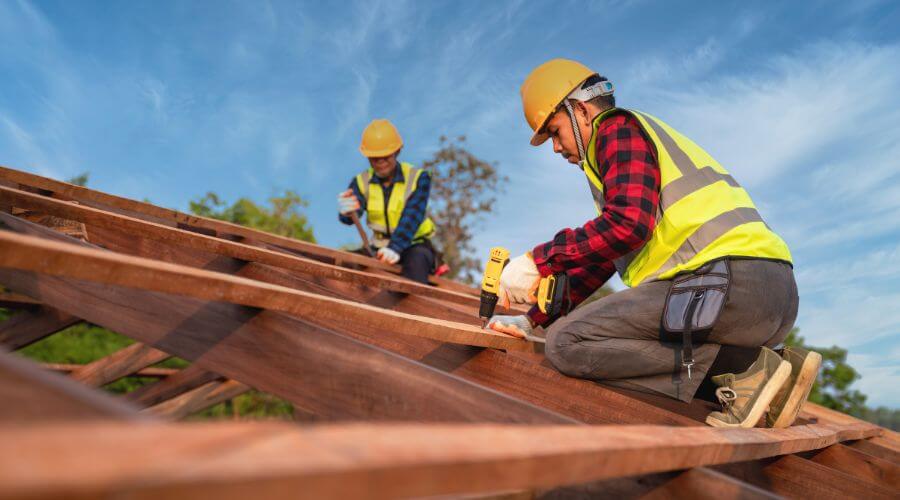 Professional residential roofers in Castell, TX